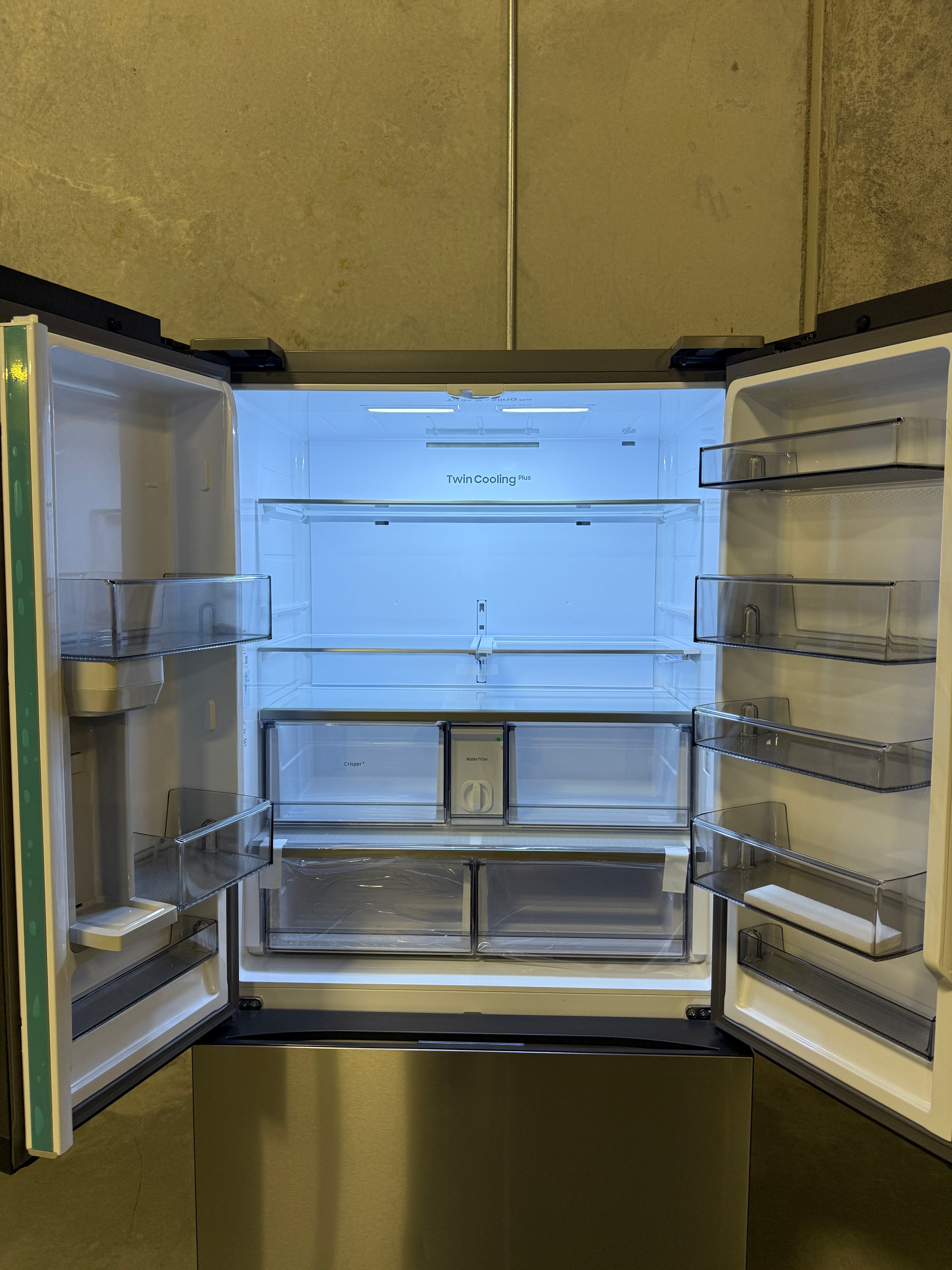 Samsung 24 Cu. Ft. Bespoke Counter Depth 3-Door French Door Refrigerator with AutoFill Water Pitcher (Scratch & Dent)