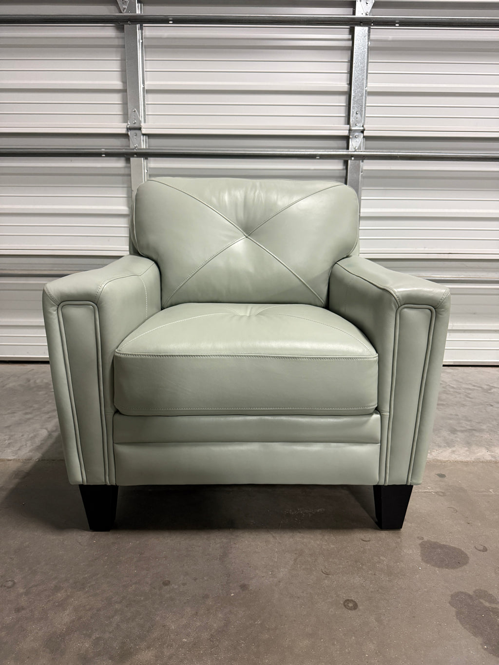 Atmore Top Grain Leather Chair
