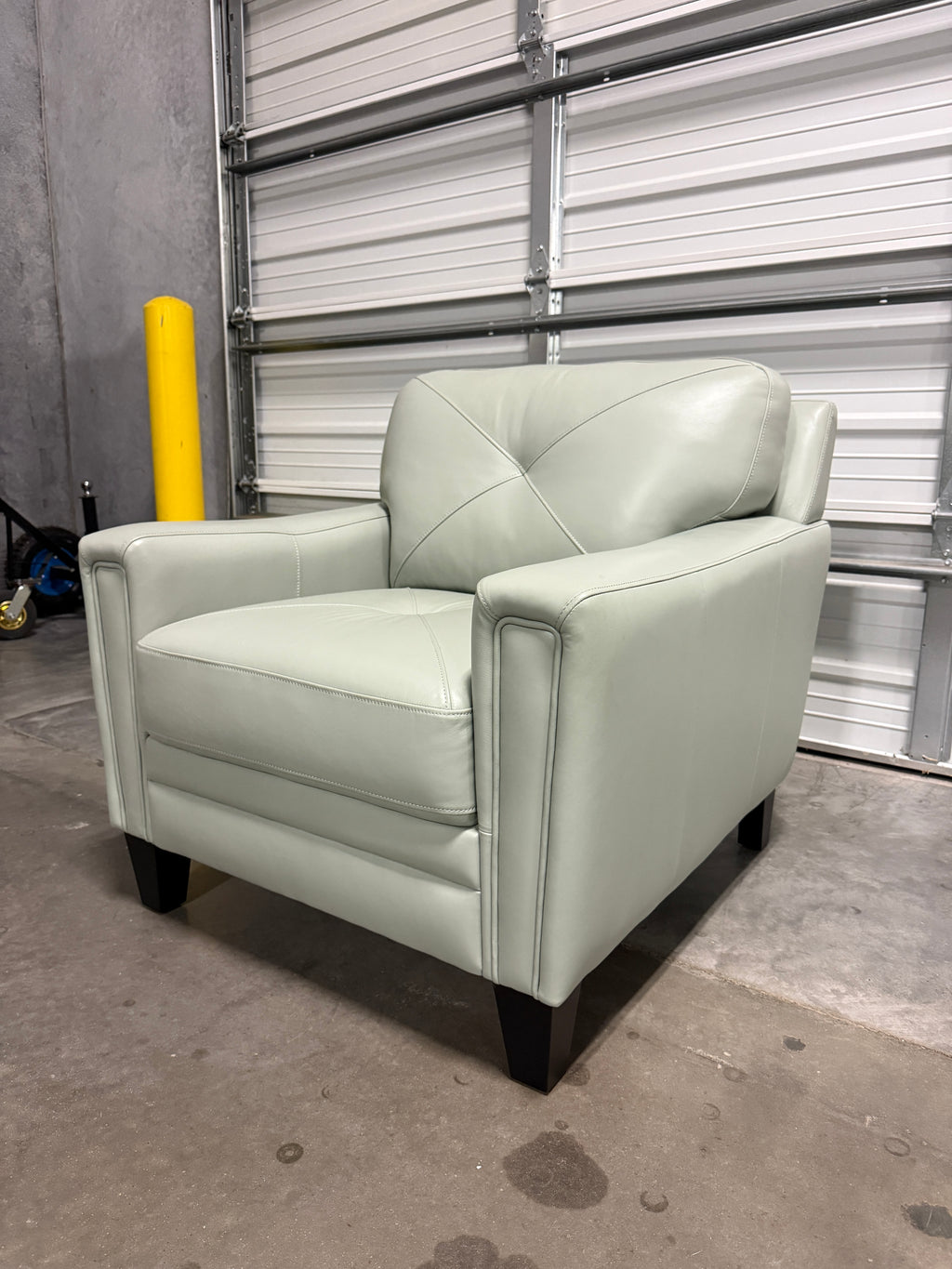 Atmore Top Grain Leather Chair