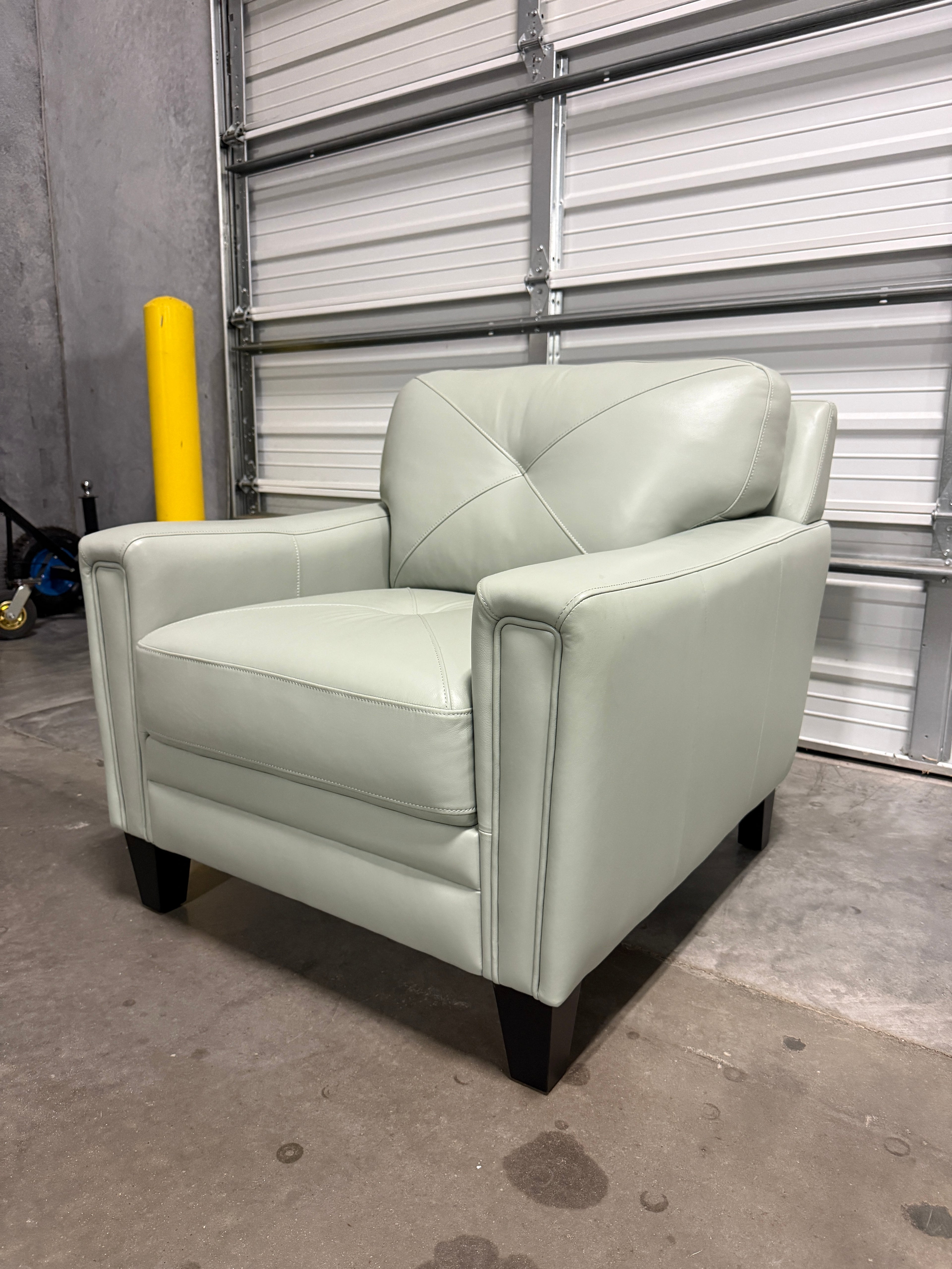 Atmore Top Grain Leather Chair