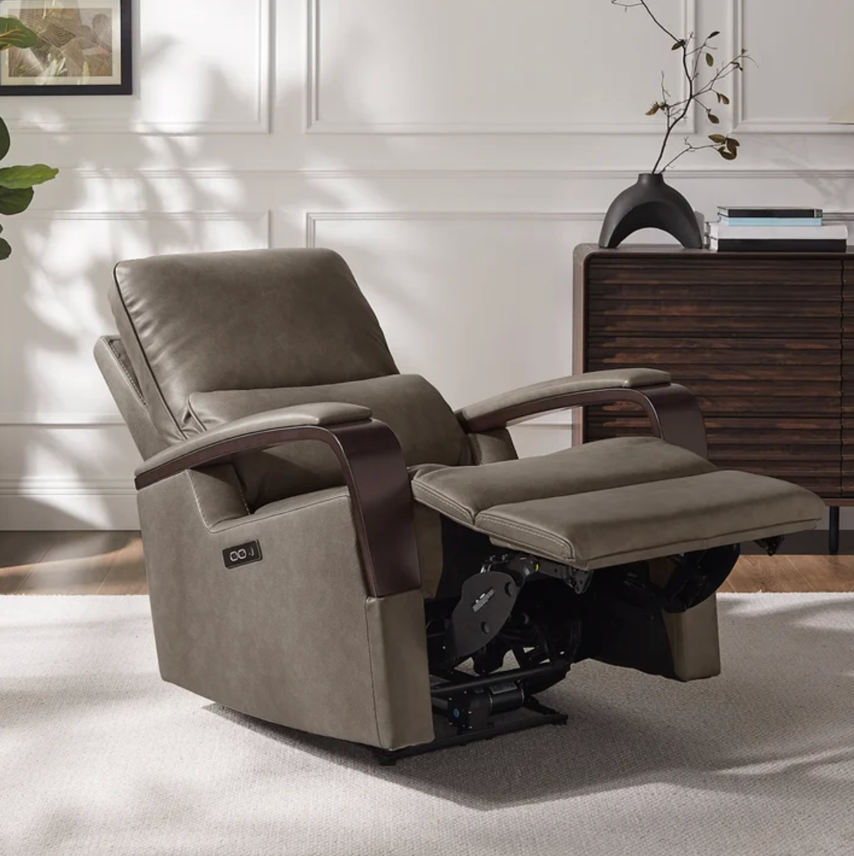 Shayne Leather Power Recliner with Power Headrest